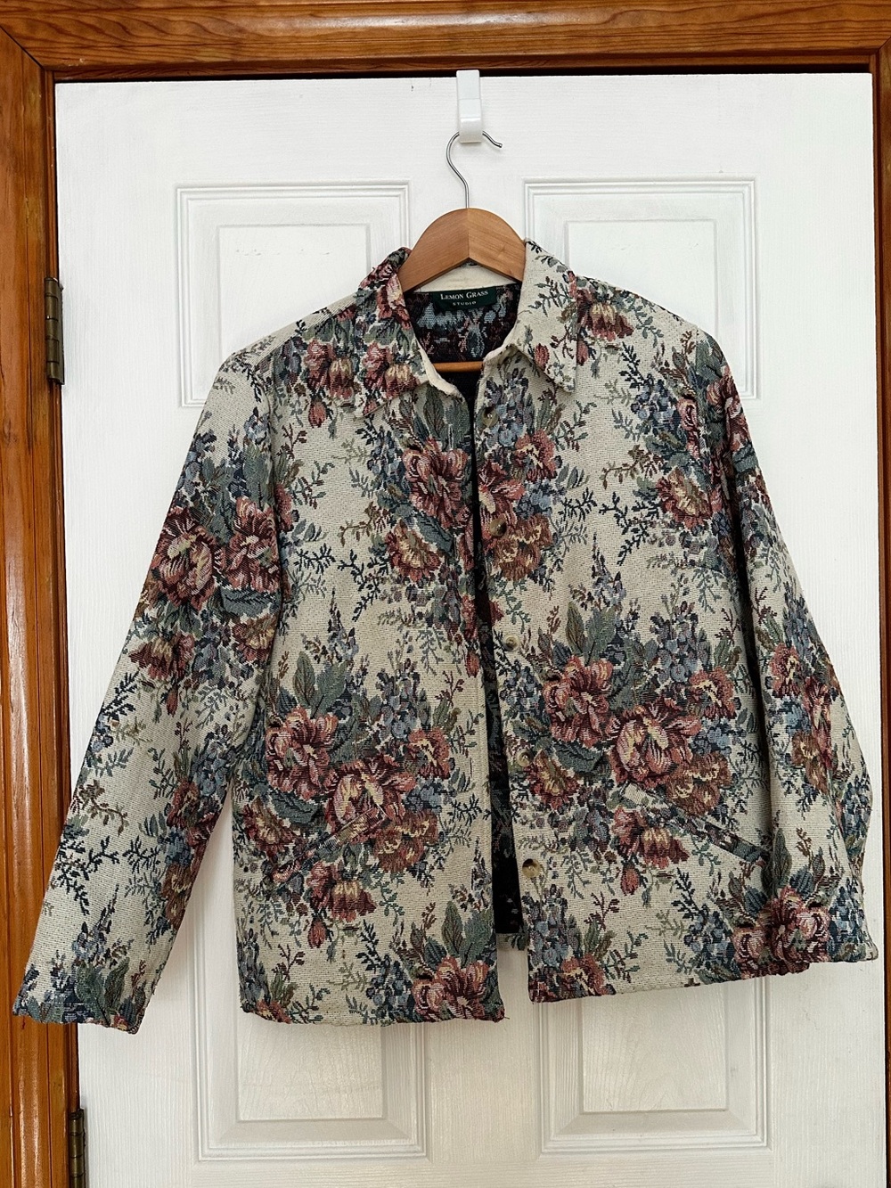 Lemon Grass Studio Cottagecore Floral Tapestry Jacket - Cream/Multi